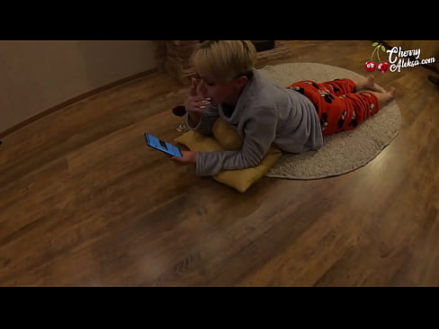 ❤️ Luda plavuša sisa ogroman kurac sisa i poskakuje na njemu - analni seks ️❌ Super porno na hr.playcrot69.top ❌❤