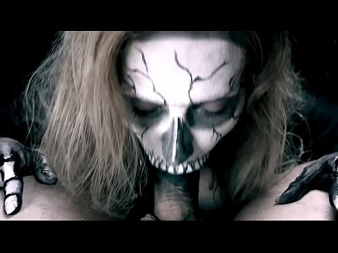 ❤️ Demon djevojka siše kurac svojim crnim ustima i guta spermu. ️❌ Super porno na hr.playcrot69.top ❌❤